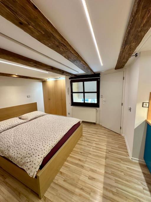 Palac Anezka D1 Брно Экстерьер фото